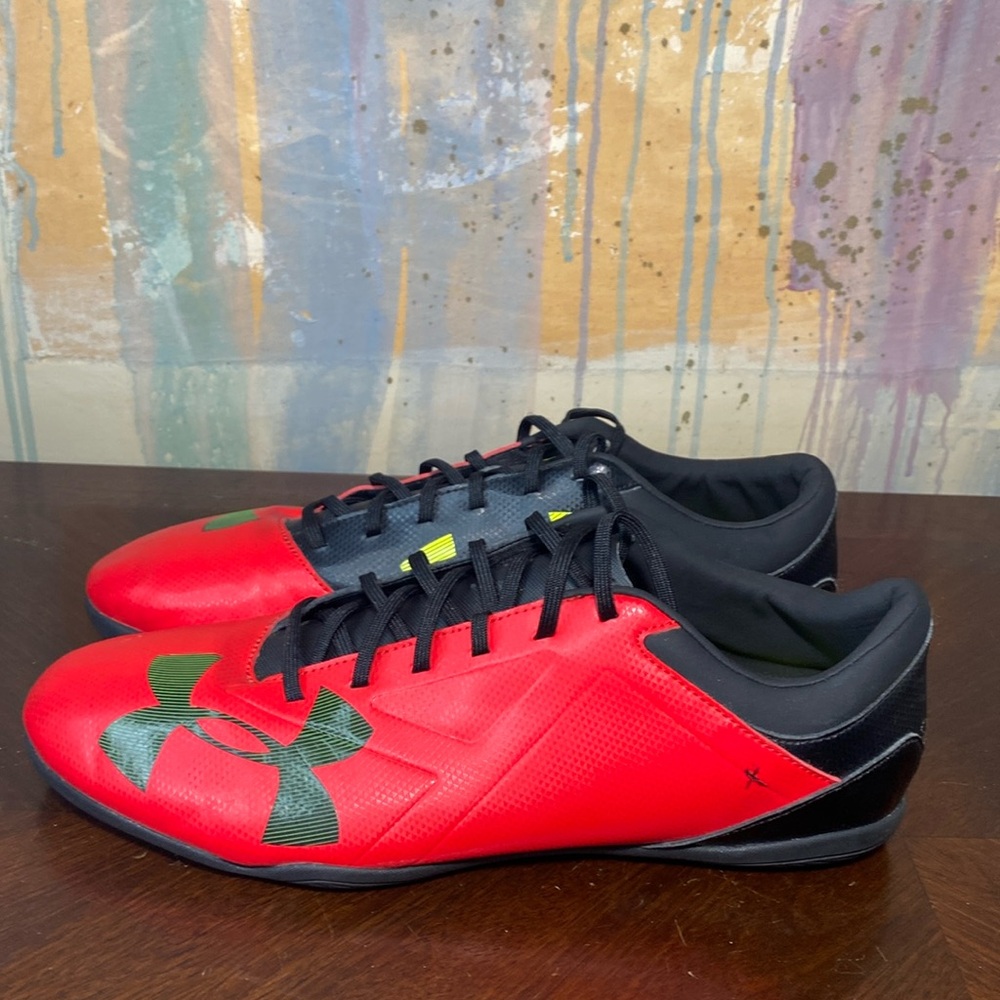 Under Armour Spotlight IN  ‘Sample’ football  (Soccer) Athletic shoes men’s 11